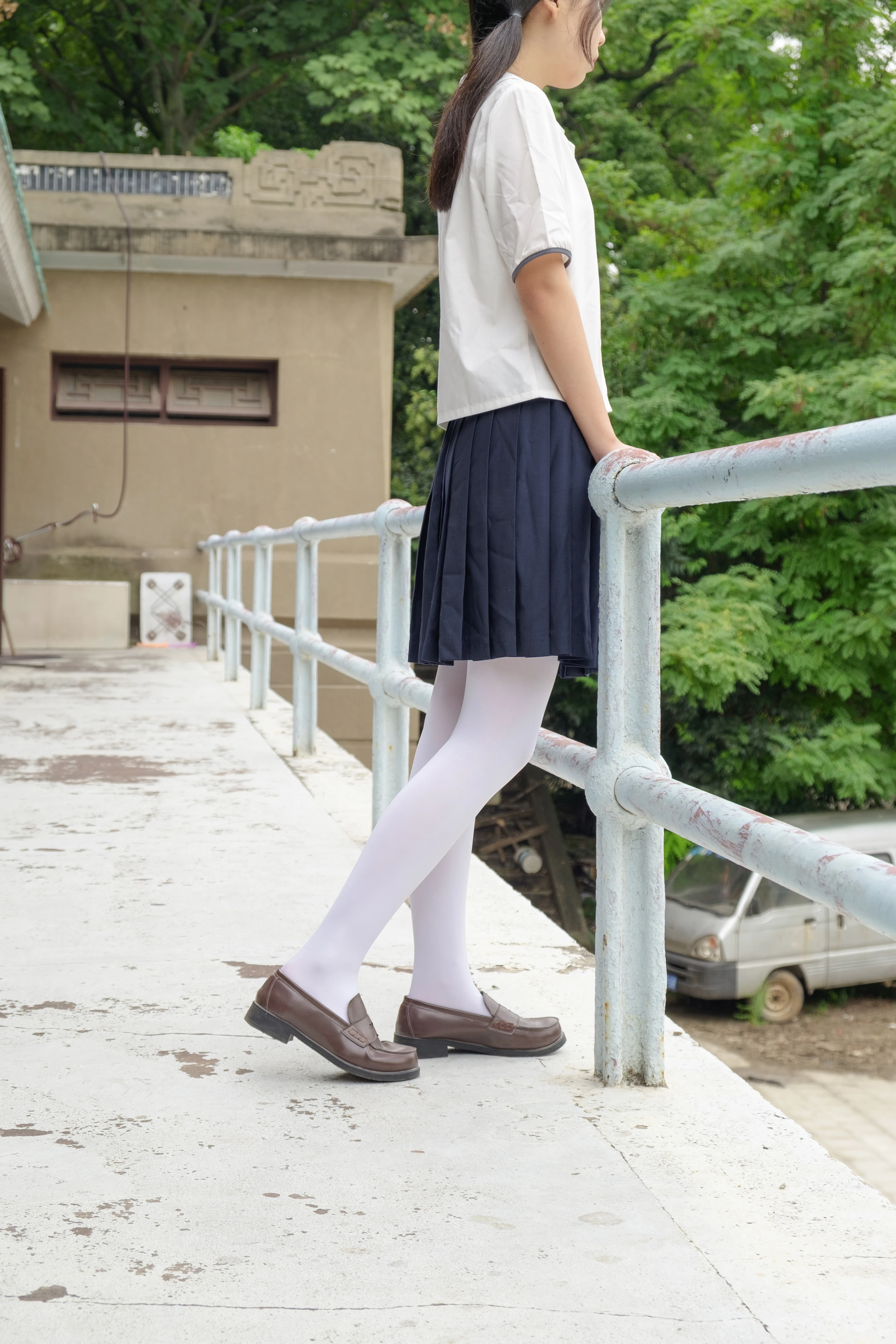 森萝财团 R15-034 [102P]插图5